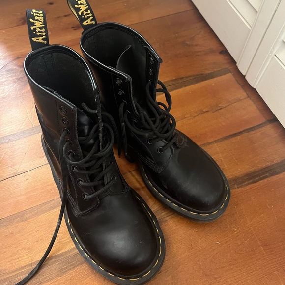 Dr.Martens boots - Picture 2 of 3